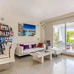 Cortijo Del Mar إِستيبونا