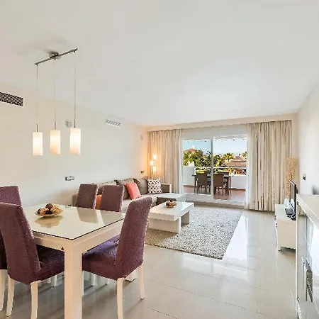 Cortijo Del Mar 아파트 *