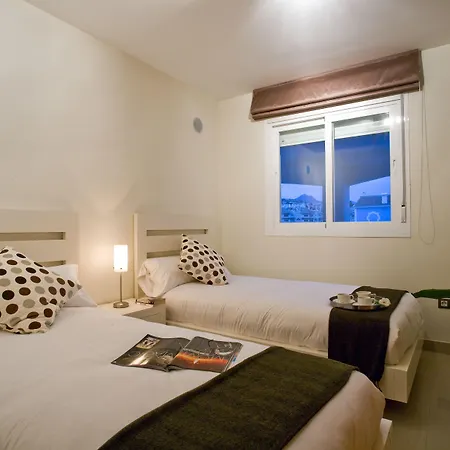 Cortijo Del Mar 아파트 *