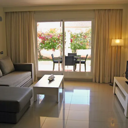 Cortijo Del Mar 아파트